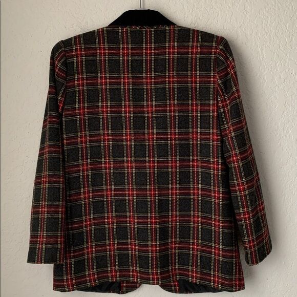 Sag Harbor Red and Black Plaid Blazer Women’s Size 6 P - Picture 2 of 8